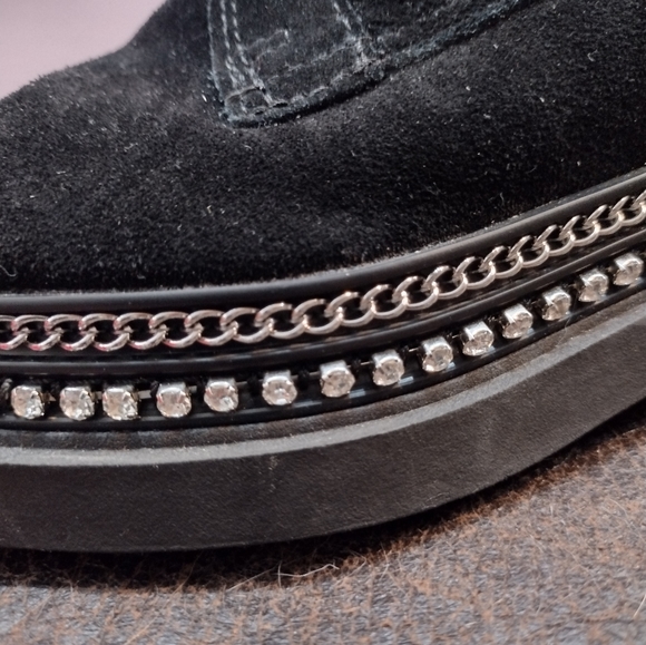 Vince Camuto Blinda  Black Suede Moto Chic Chain Rim Platform Lug Sole Boot - Picture 6 of 13